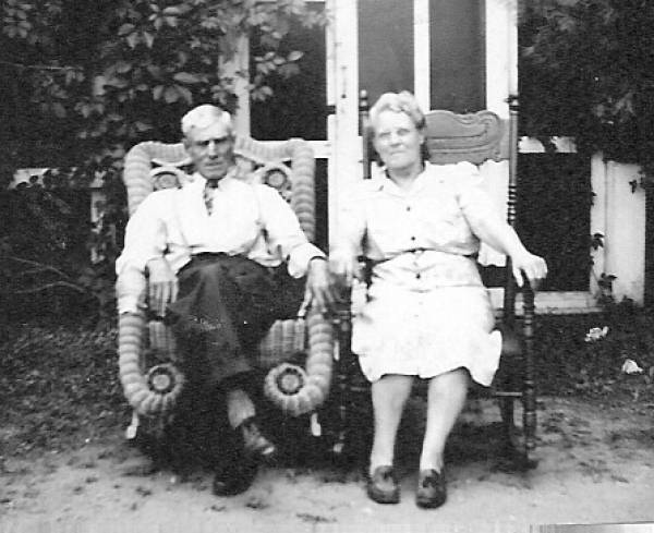 Arthur and Kizzie Hawley 1945-46