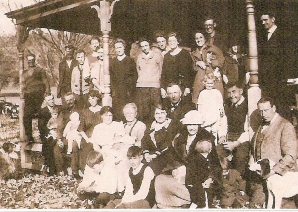 Hawley family reunion ~ 1929